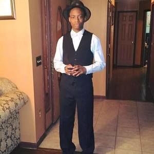 Meet your Posher, Johnathan